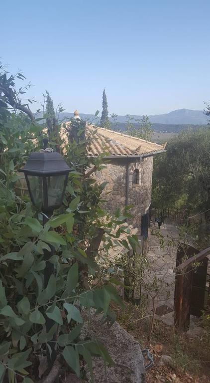 Musician'S Round House & Castello Βίλα Βάτος Εξωτερικό φωτογραφία